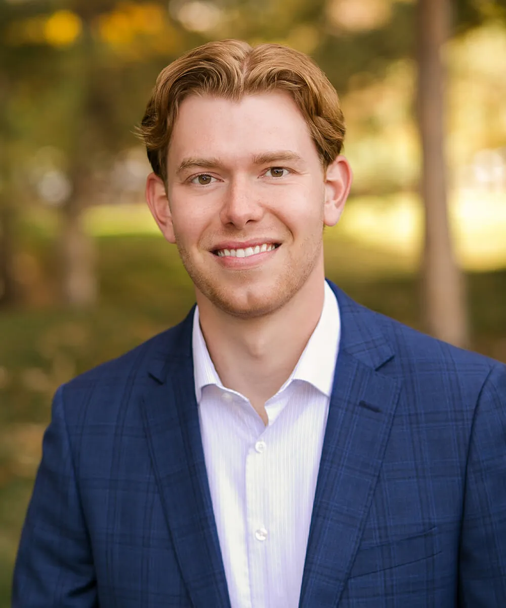Trevor Holen headshot